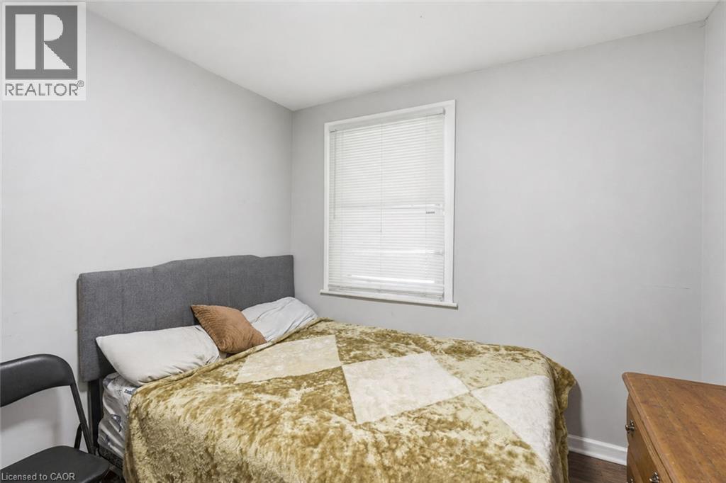 35 Centennial Parkway S, Hamilton, Ontario  L8G 2C1 - Photo 22 - 40855484