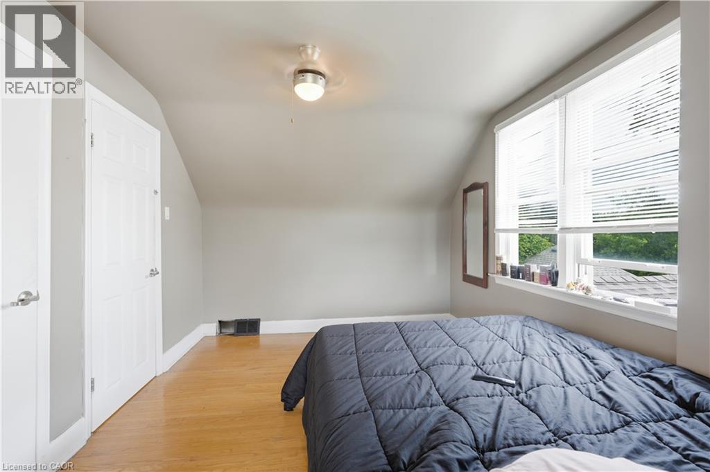 35 Centennial Parkway S, Hamilton, Ontario  L8G 2C1 - Photo 26 - 40855484