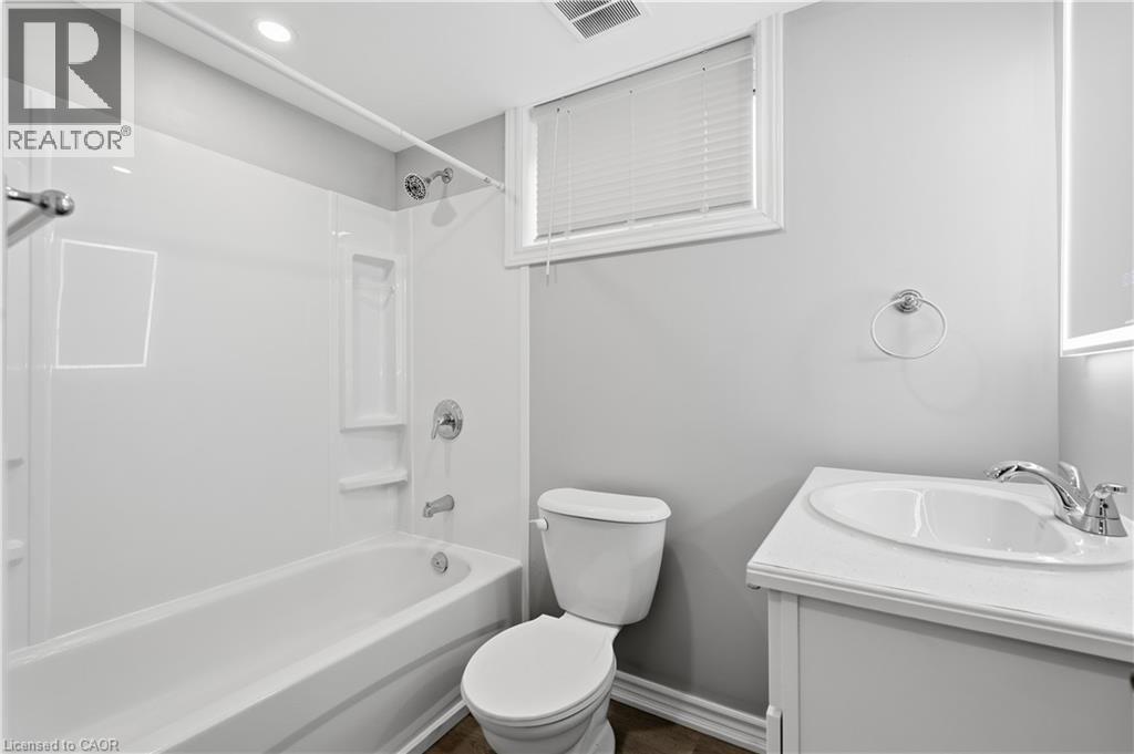 35 Centennial Parkway S, Hamilton, Ontario  L8G 2C1 - Photo 35 - 40855484