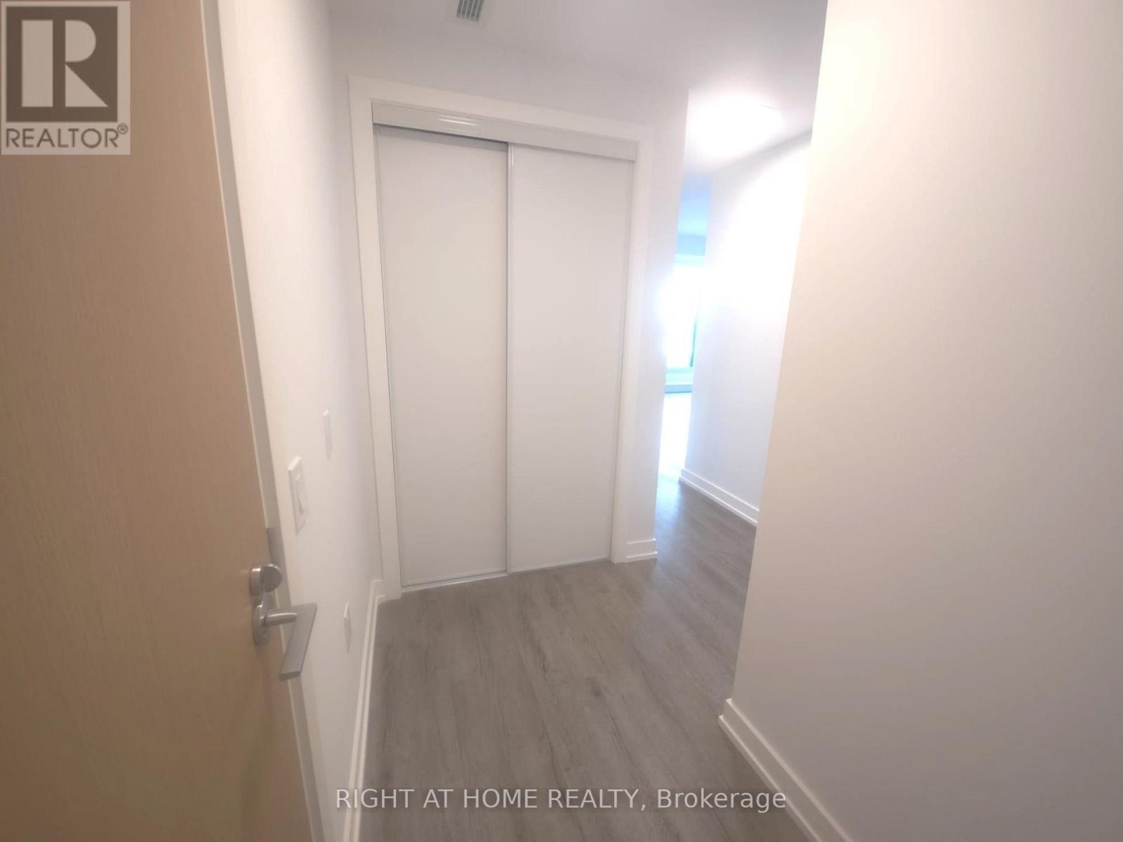 902 - 21 Meadowdale Road, Vaughan, Ontario  L4K 0H6 - Photo 4 - N13676320