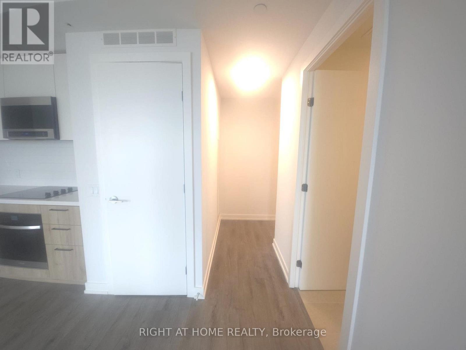 902 - 21 Meadowdale Road, Vaughan, Ontario  L4K 0H6 - Photo 5 - N13676320