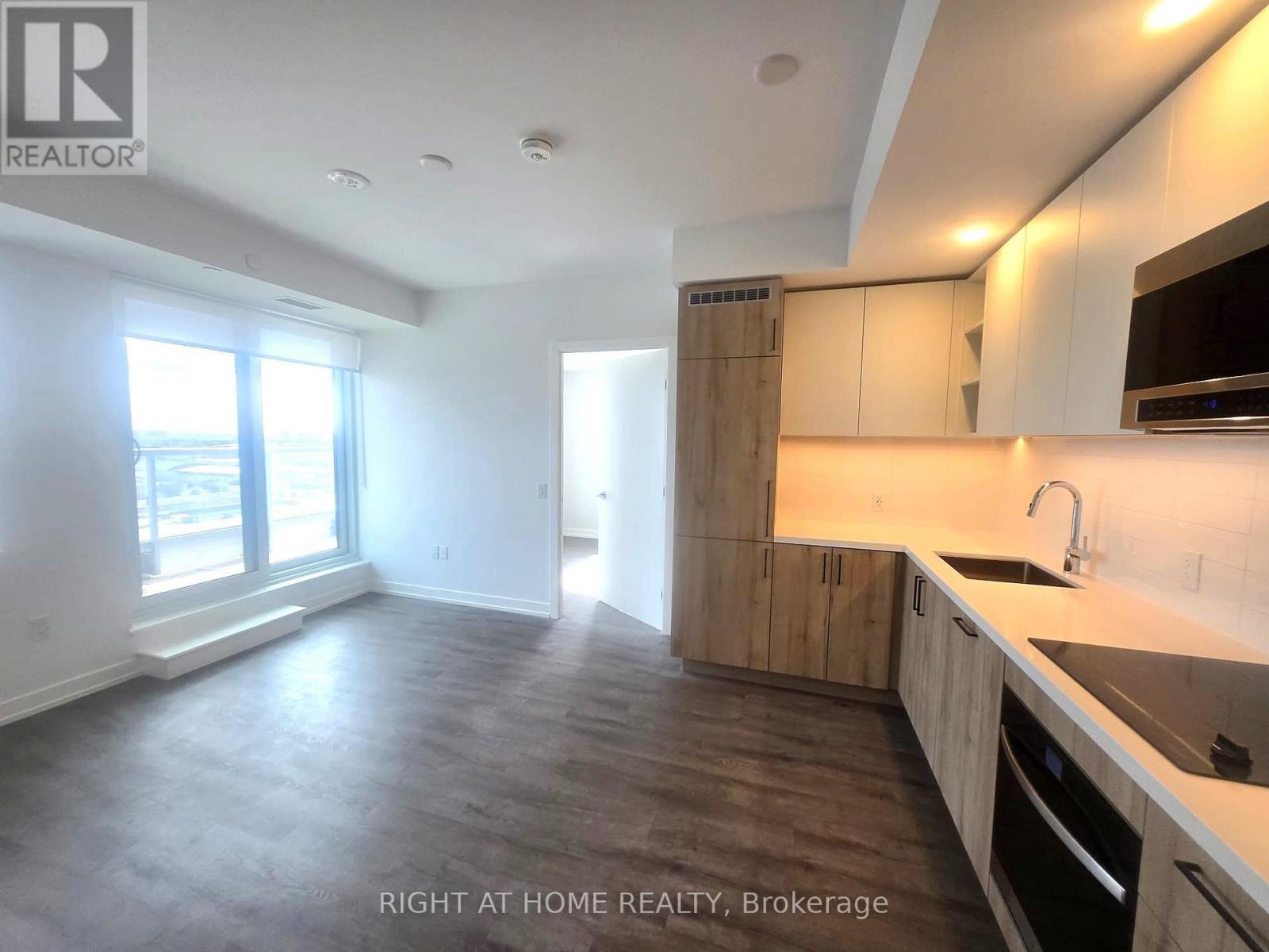 902 - 21 Meadowdale Road, Vaughan, Ontario  L4K 0H6 - Photo 7 - N13676320