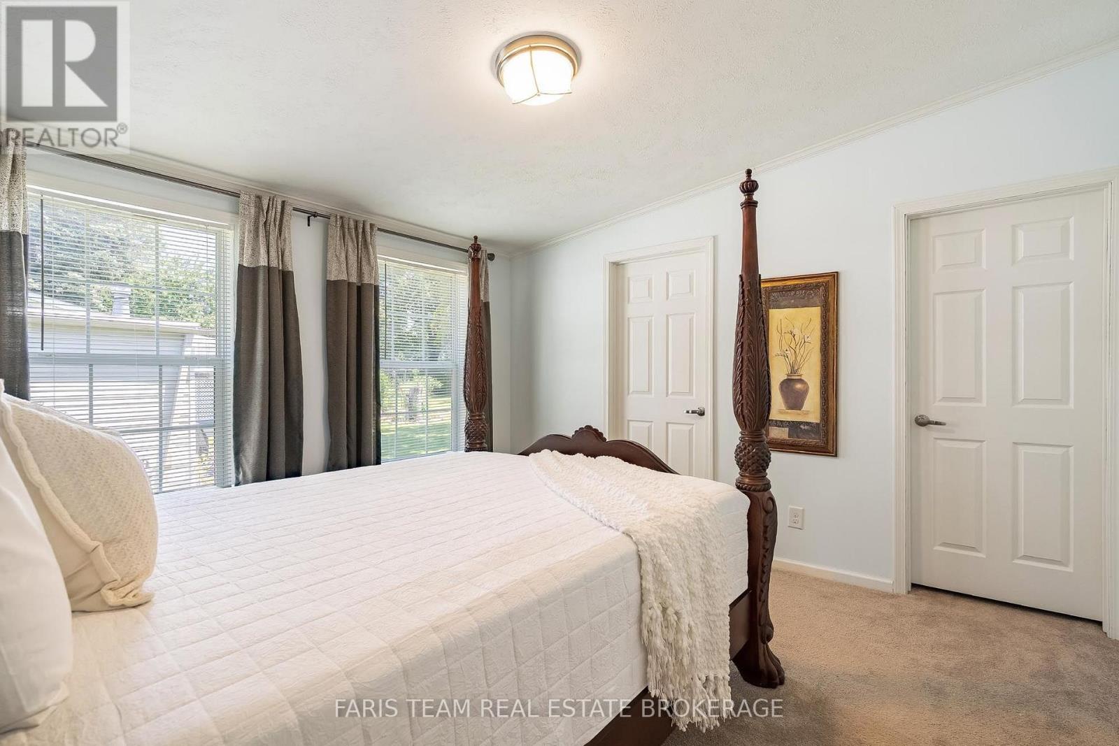 37 Hawthorne Drive, Innisfil, Ontario  L9S 1P1 - Photo 17 - N13676338