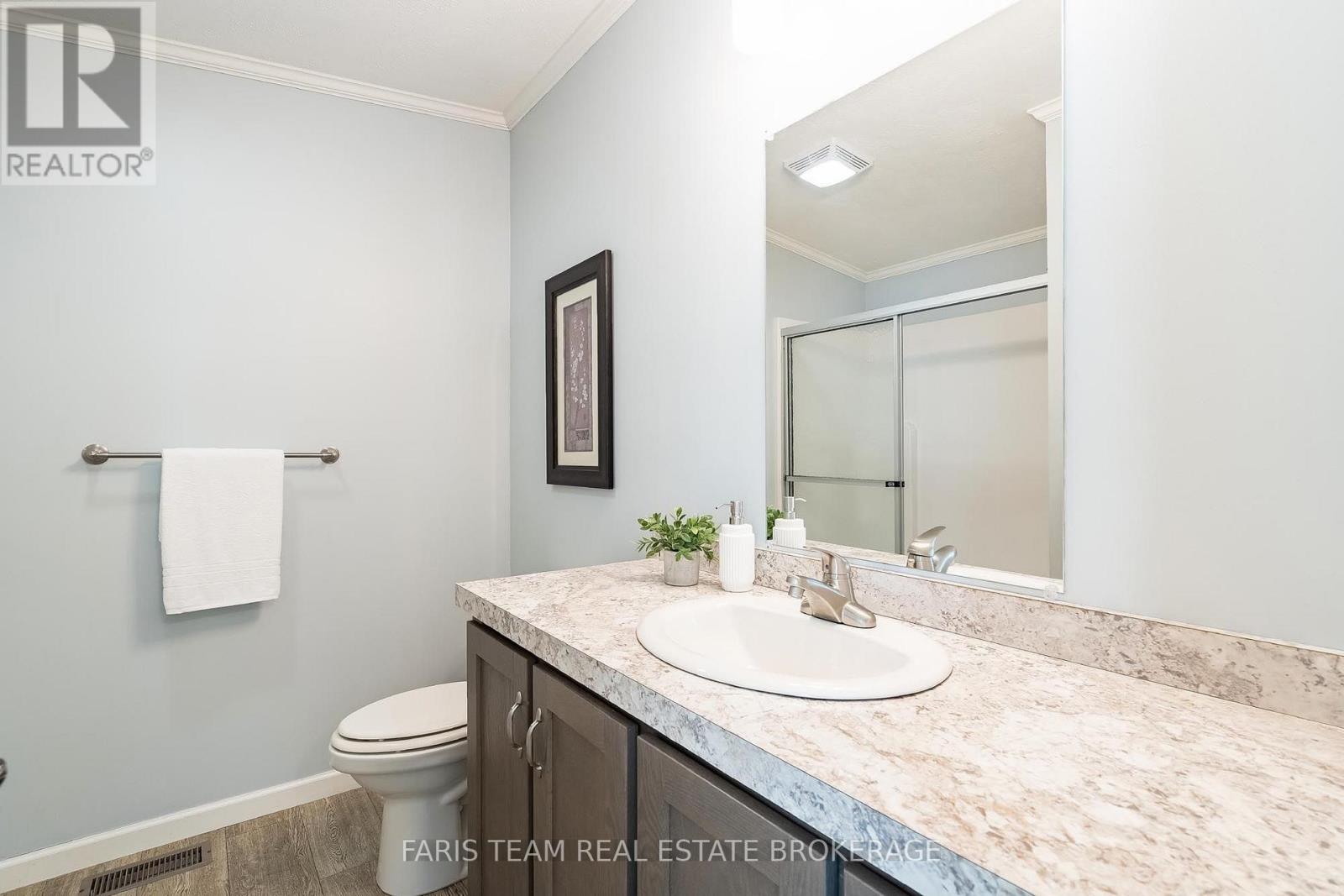 37 Hawthorne Drive, Innisfil, Ontario  L9S 1P1 - Photo 18 - N13676338