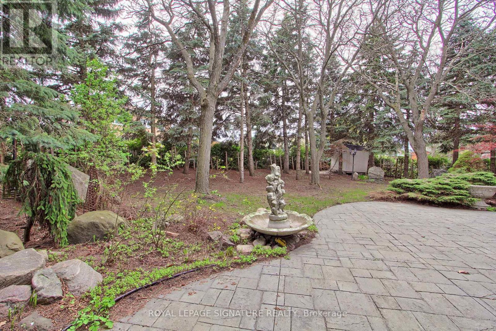 70 Graydon Crescent, Richmond Hill, Ontario  L4B 3W7 - Photo 48 - N13676370