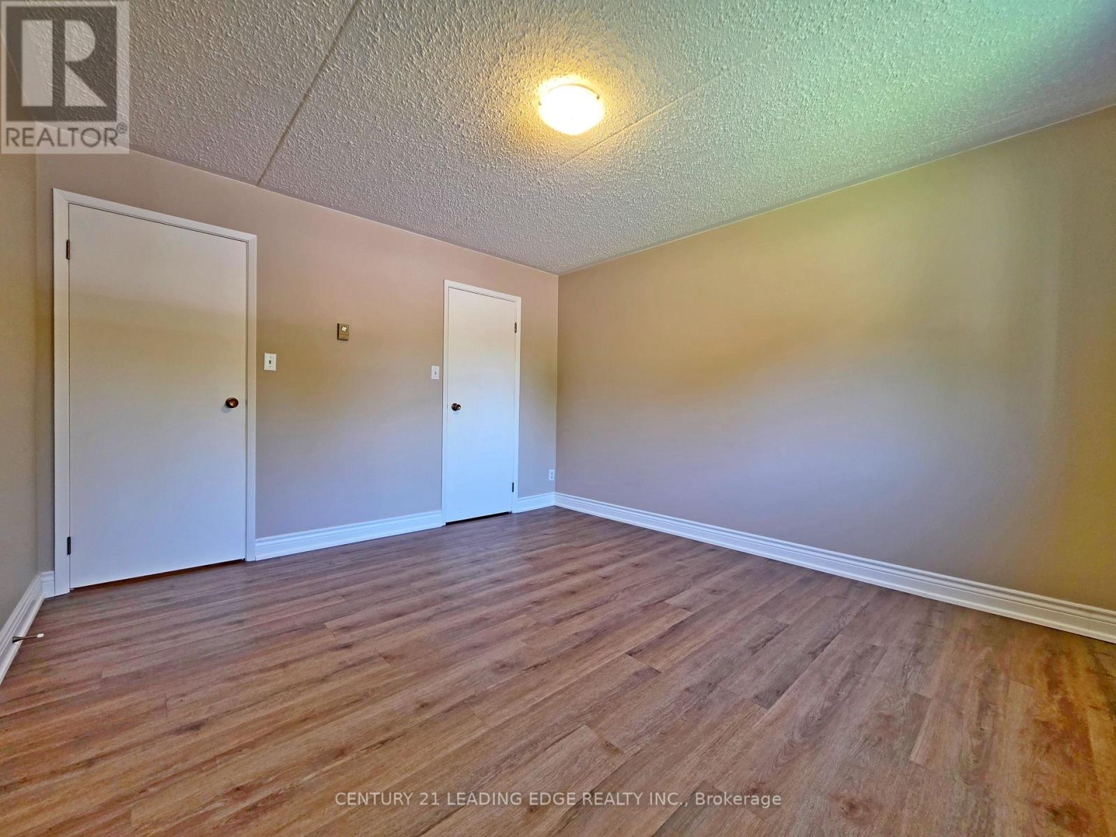 206 - 74 The Queensway S, Georgina, Ontario  L4P 1Z3 - Photo 14 - N13676374