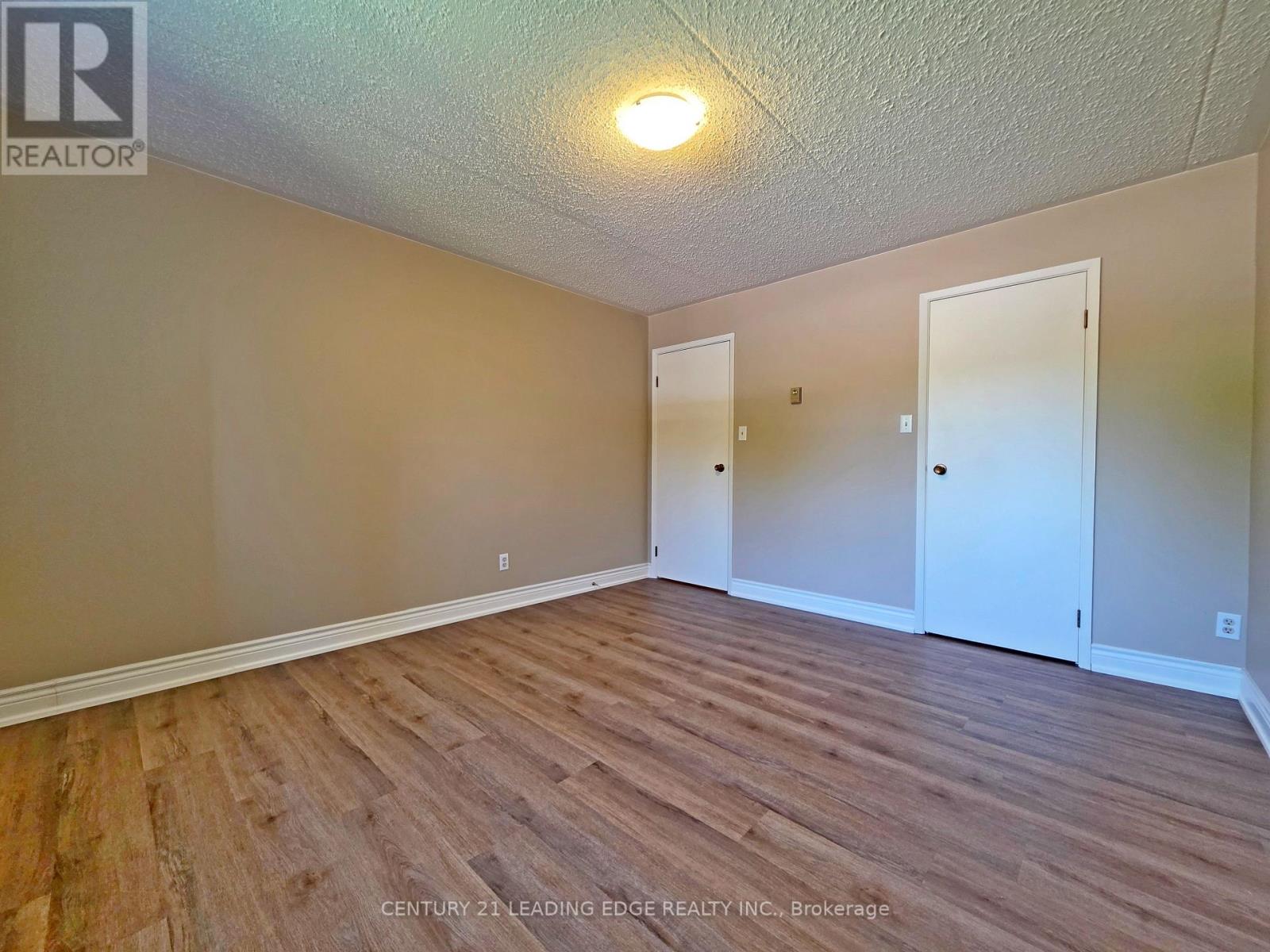 206 - 74 The Queensway S, Georgina, Ontario  L4P 1Z3 - Photo 15 - N13676374