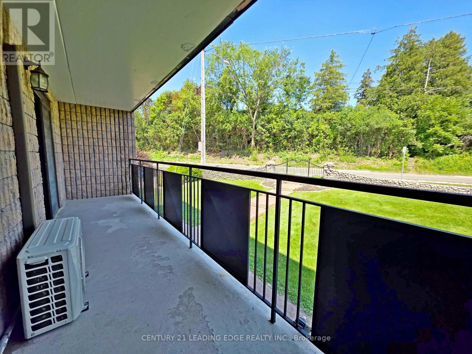206 - 74 The Queensway S, Georgina, Ontario  L4P 1Z3 - Photo 21 - N13676374