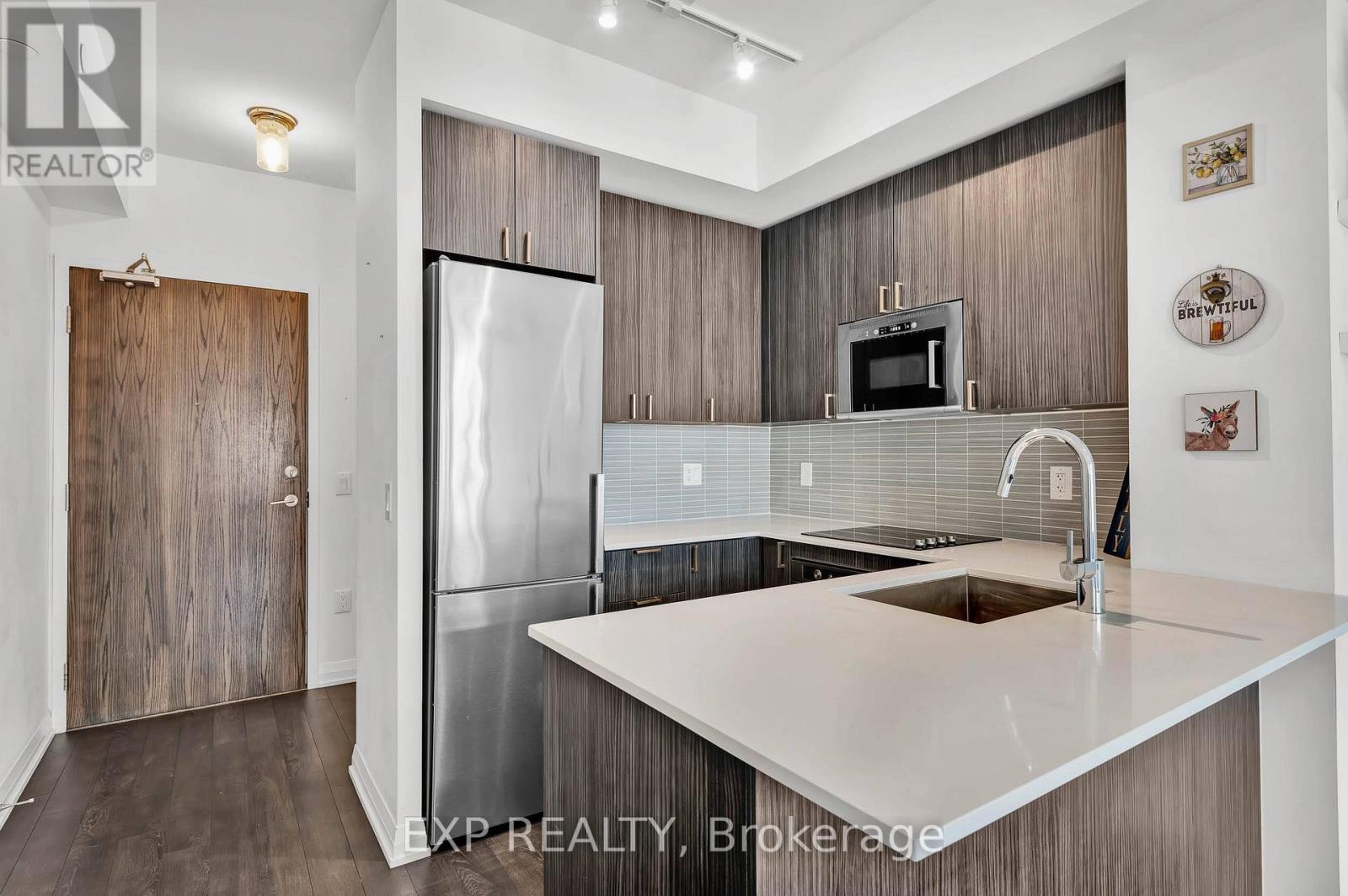 727 - 99 Eagle Rock Way N, Vaughan, Ontario  L6A 5A7 - Photo 5 - N13676408