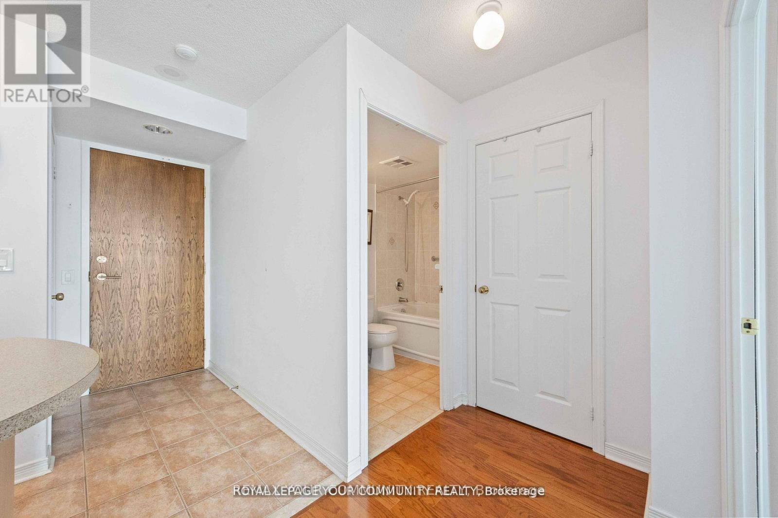 909 - 23 Oneida Crescent, Richmond Hill (Langstaff), Ontario  L4B 0A2 - Photo 16 - N13676458