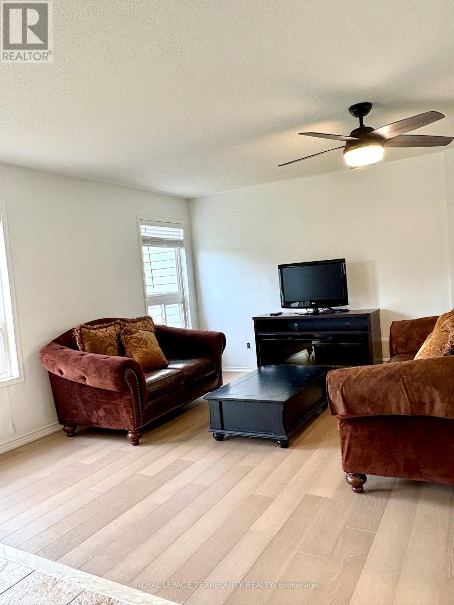 55 Regina Boulevard, Wasaga Beach, Ontario  L9Z 1M8 - Photo 3 - S13676312