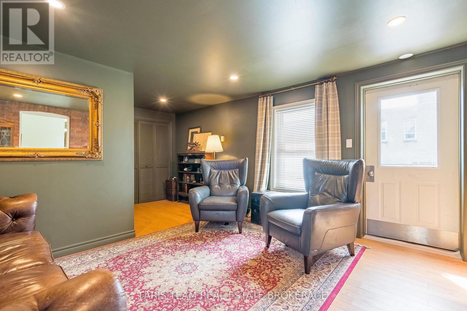 23 Yonge Street S, Springwater, Ontario  L0L 1P0 - Photo 12 - S13676444