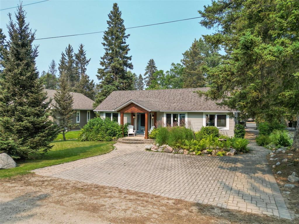 156 Crocus Street, Clear Lake, Manitoba  R0J 1N0 - Photo 0 - 202620373