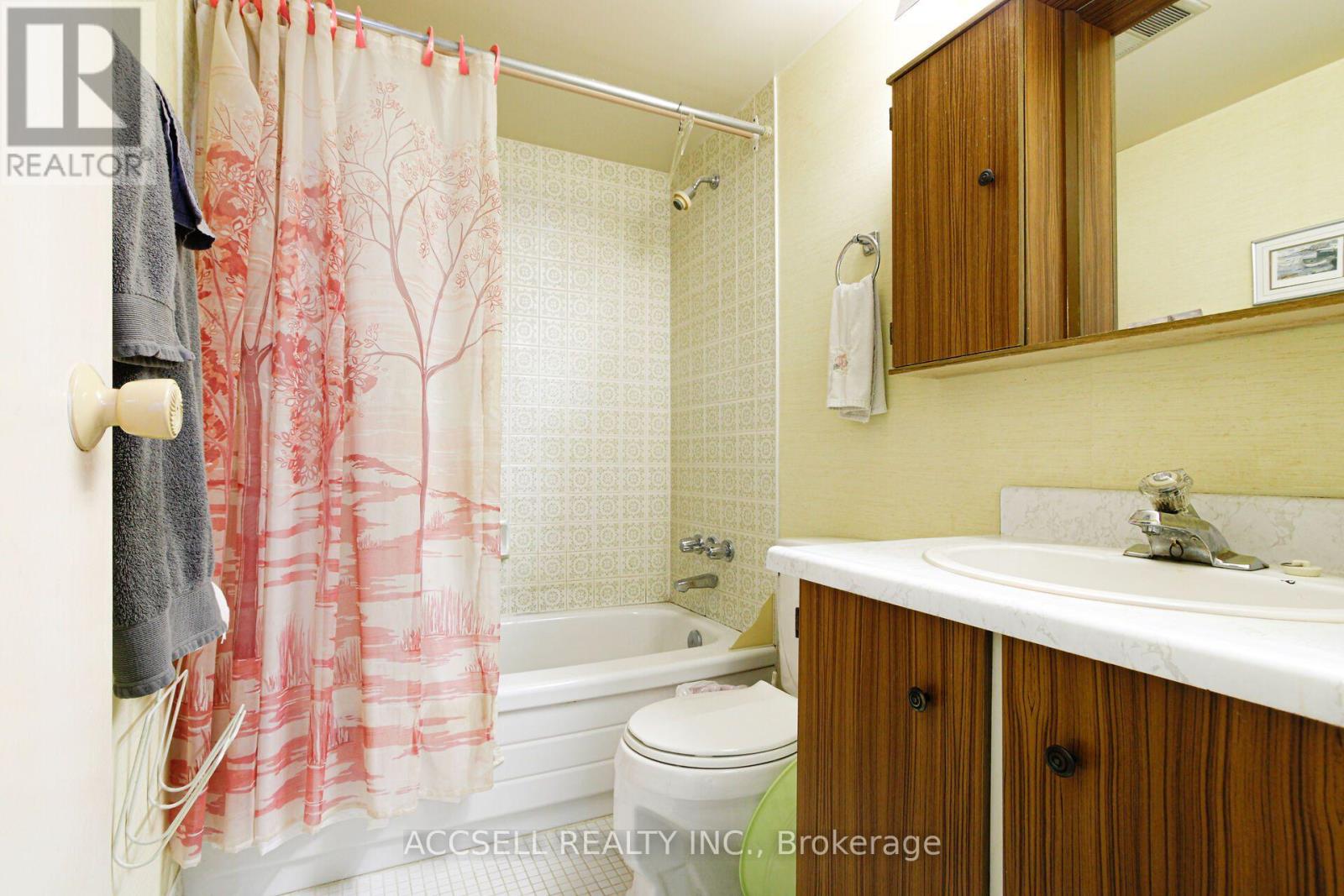 45 Silver Springs Boulevard, Toronto, Ontario  M1V 1R2 - Photo 16 - E13674190