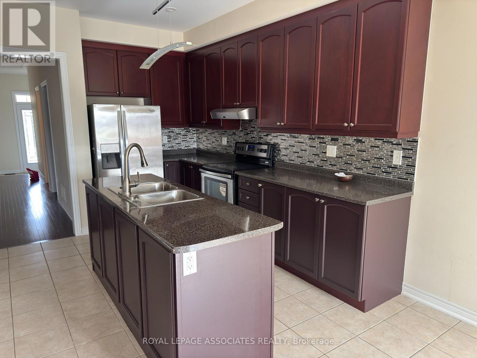 Upper Lv - 75 Meltwater Crescent, Brampton, Ontario  L6P 3W6 - Photo 3 - W13676350