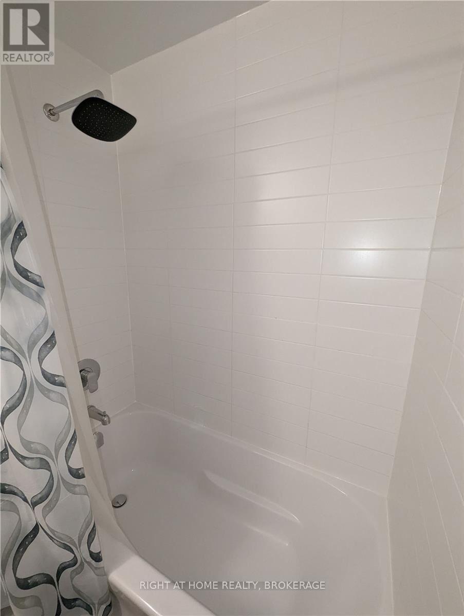 319 - 1139 Cooke Boulevard, Burlington, Ontario  L7T 0C3 - Photo 9 - W13676434