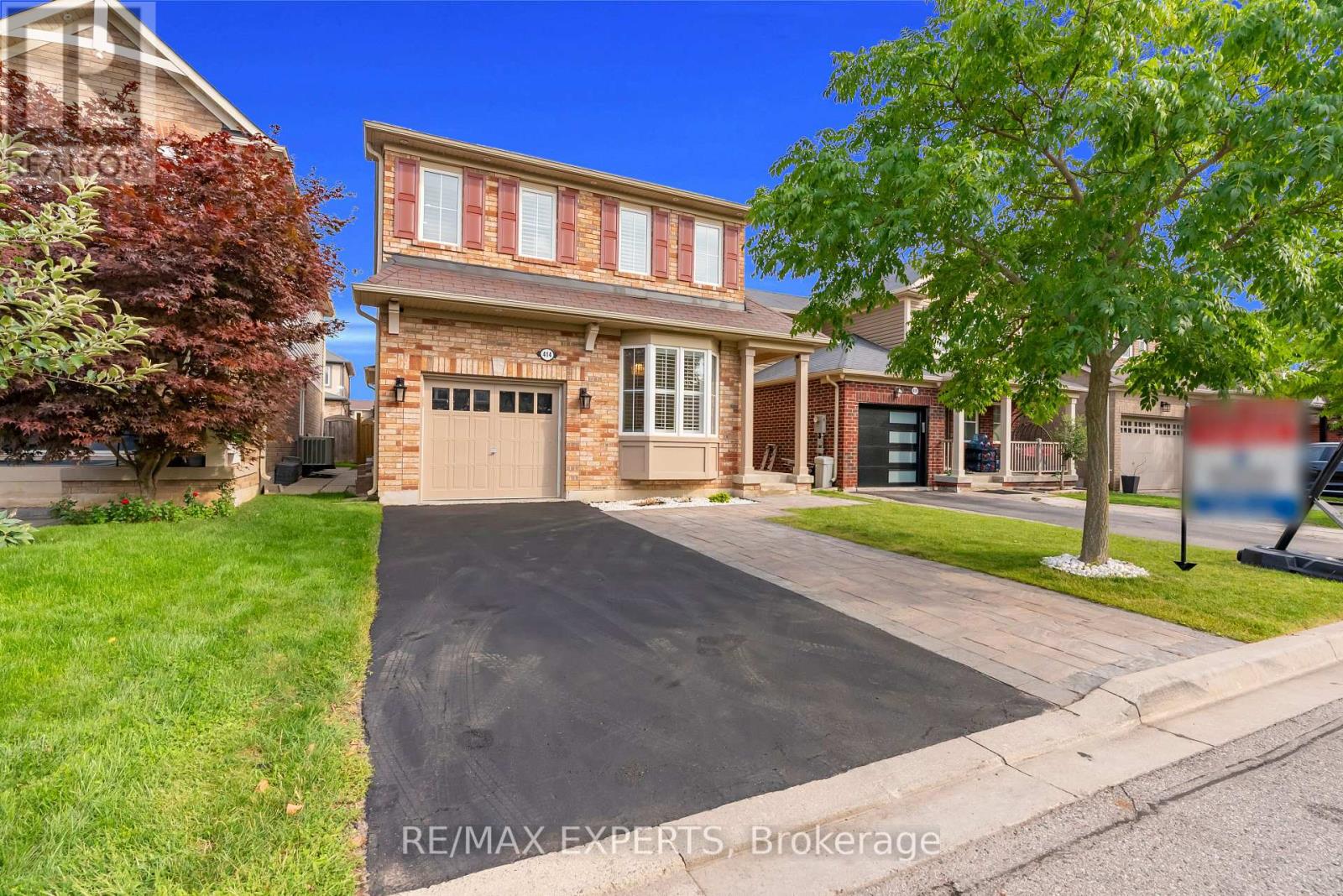 414 Grenke Place, Milton, Ontario  L9T 7T5 - Photo 2 - W13676446