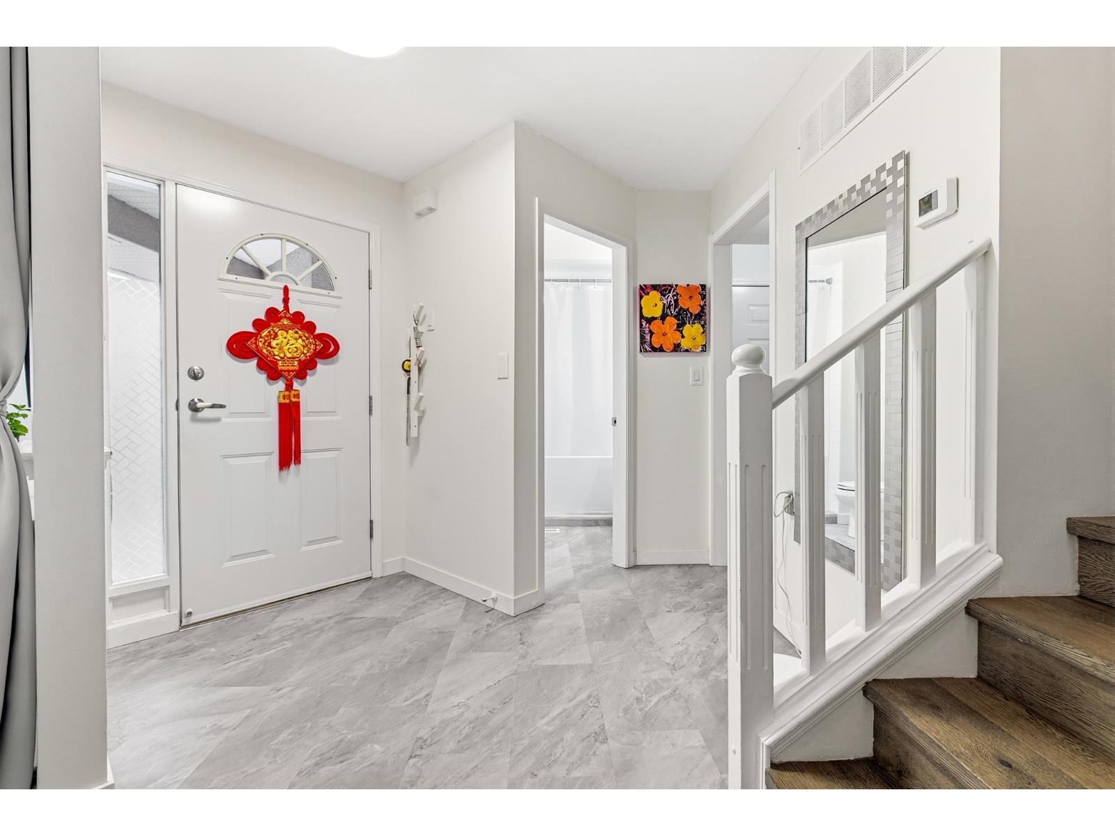 15501 89a Avenue, Surrey, British Columbia  V3R 0Z5 - Photo 4 - R3155827