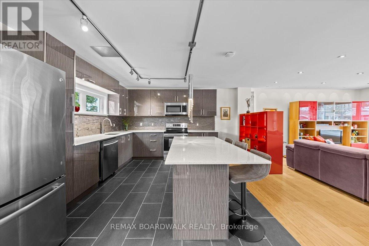 154 Duford Street, Ottawa, Ontario  K1L 6Z7 - Photo 10 - X13673724