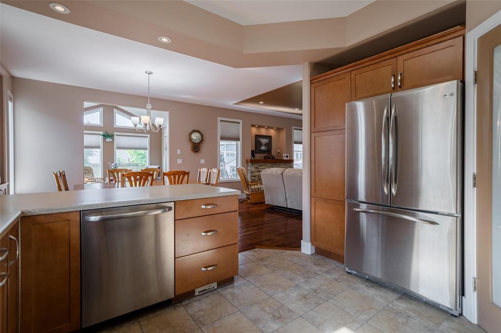 24 Carillon Way, Steinbach, Manitoba R5G 0W9 - Photo 10 - 202620335