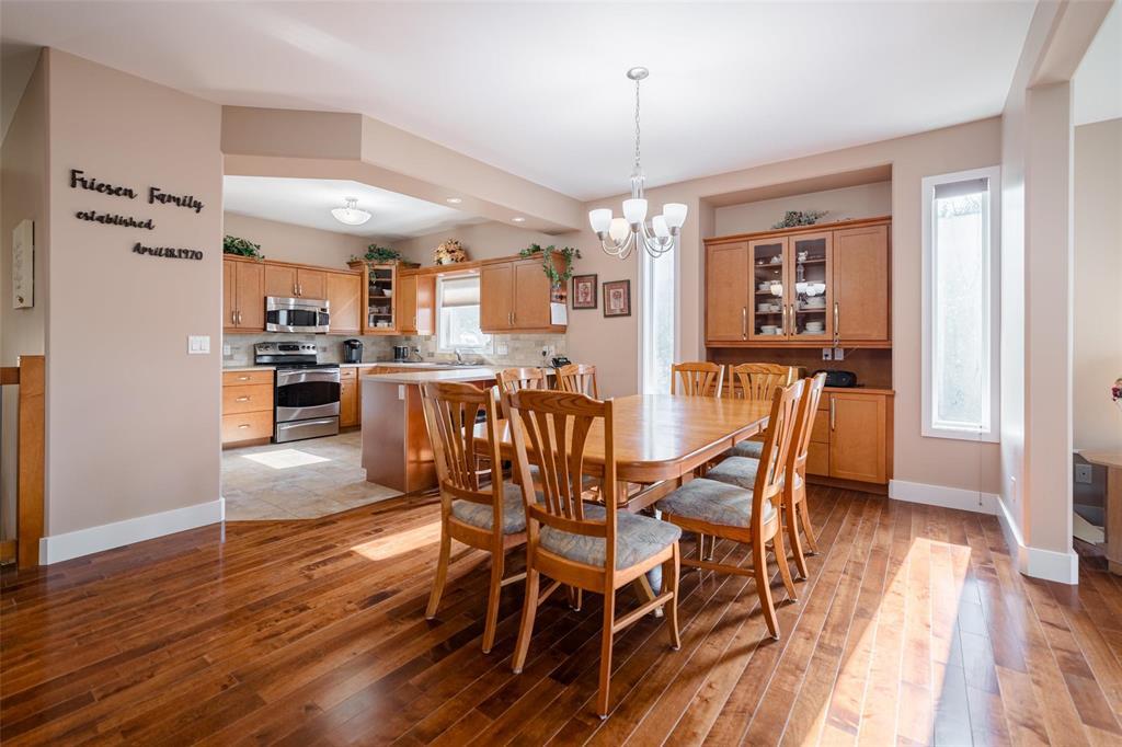 24 Carillon Way, Steinbach, Manitoba R5G 0W9 - Photo 5 - 202620335