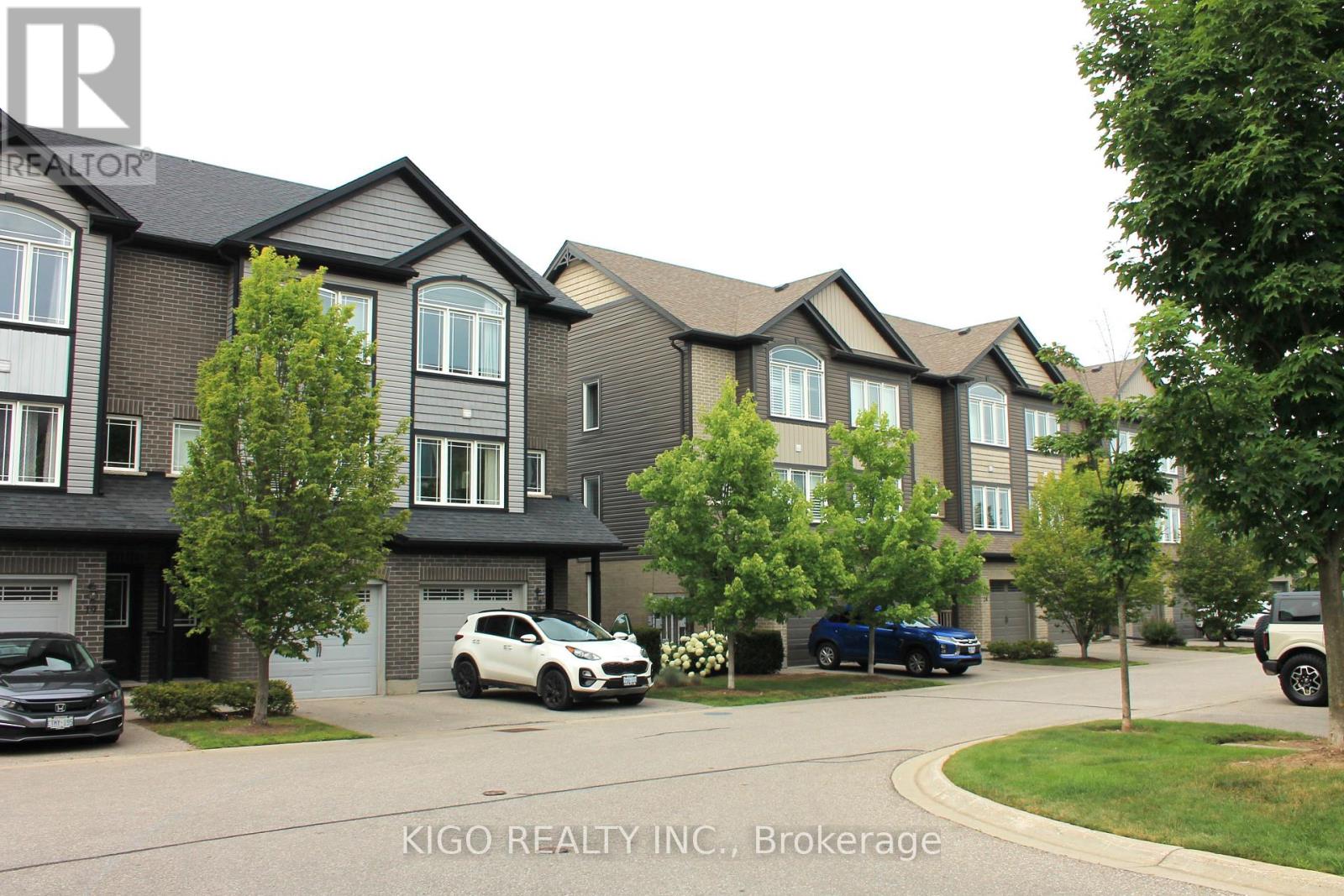 21 - 12 POPLAR DRIVE, Cambridge, Ontario