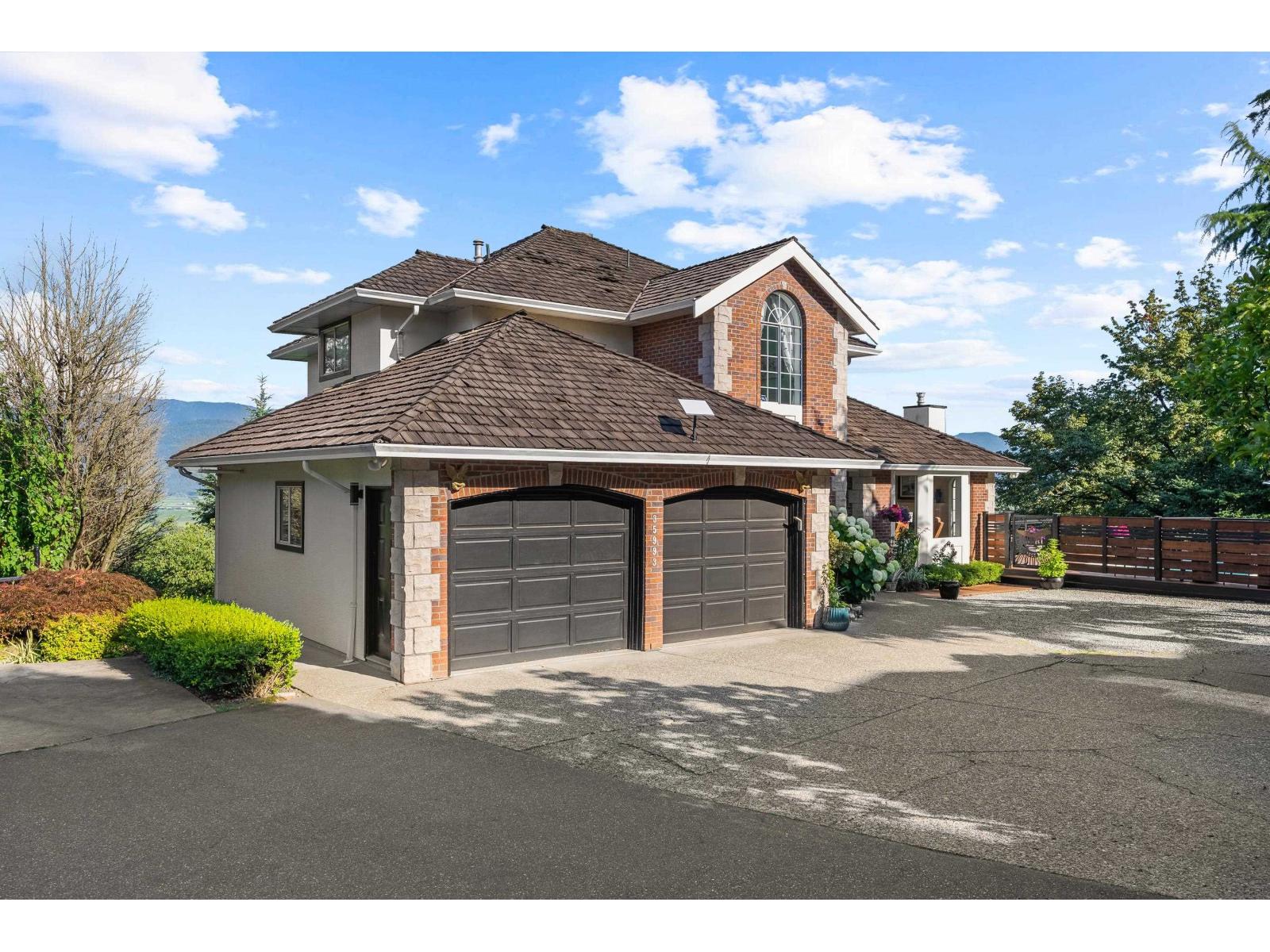 35993 Eaglecrest Place, Abbotsford, British Columbia  V3G 1E7 - Photo 4 - R3155712