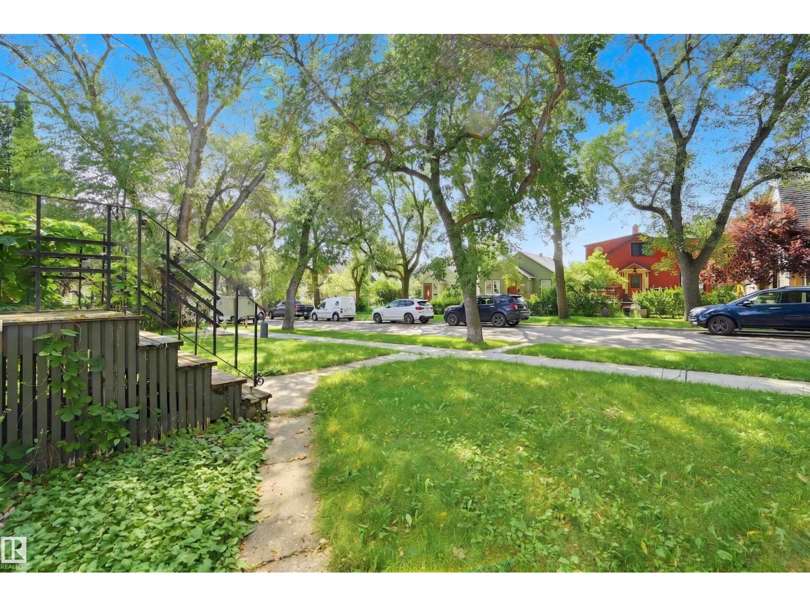 9728 89 Av Nw, Edmonton, Alberta  T6E 2S2 - Photo 4 - E4503854