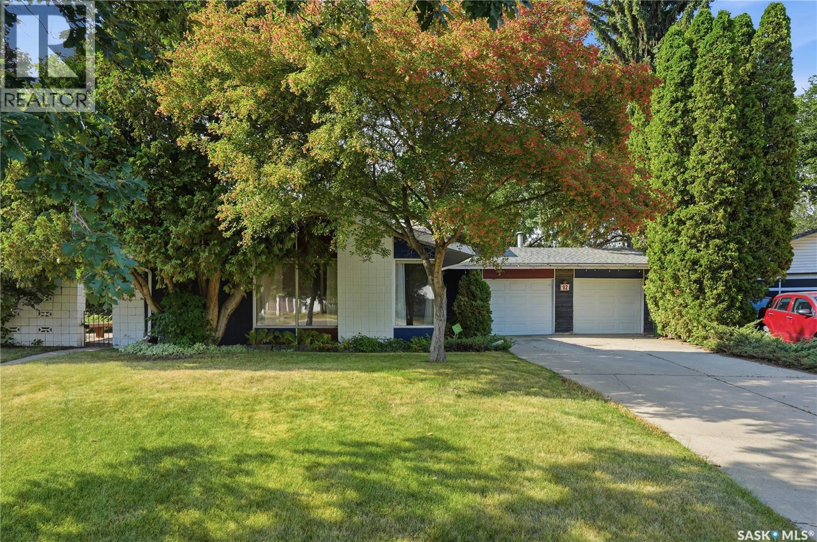 92 Wentworth Crescent, Saskatoon, Saskatchewan  S7L 4A9 - Photo 1 - SK045476
