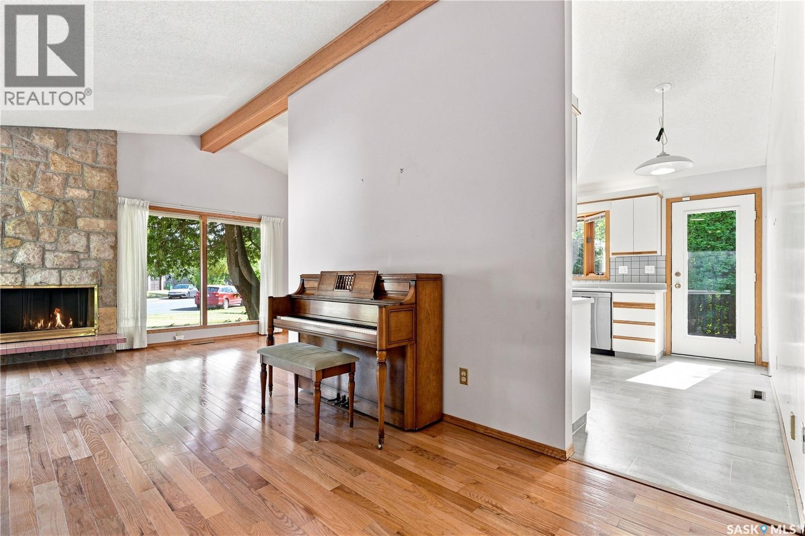 92 Wentworth Crescent, Saskatoon, Saskatchewan  S7L 4A9 - Photo 7 - SK045476