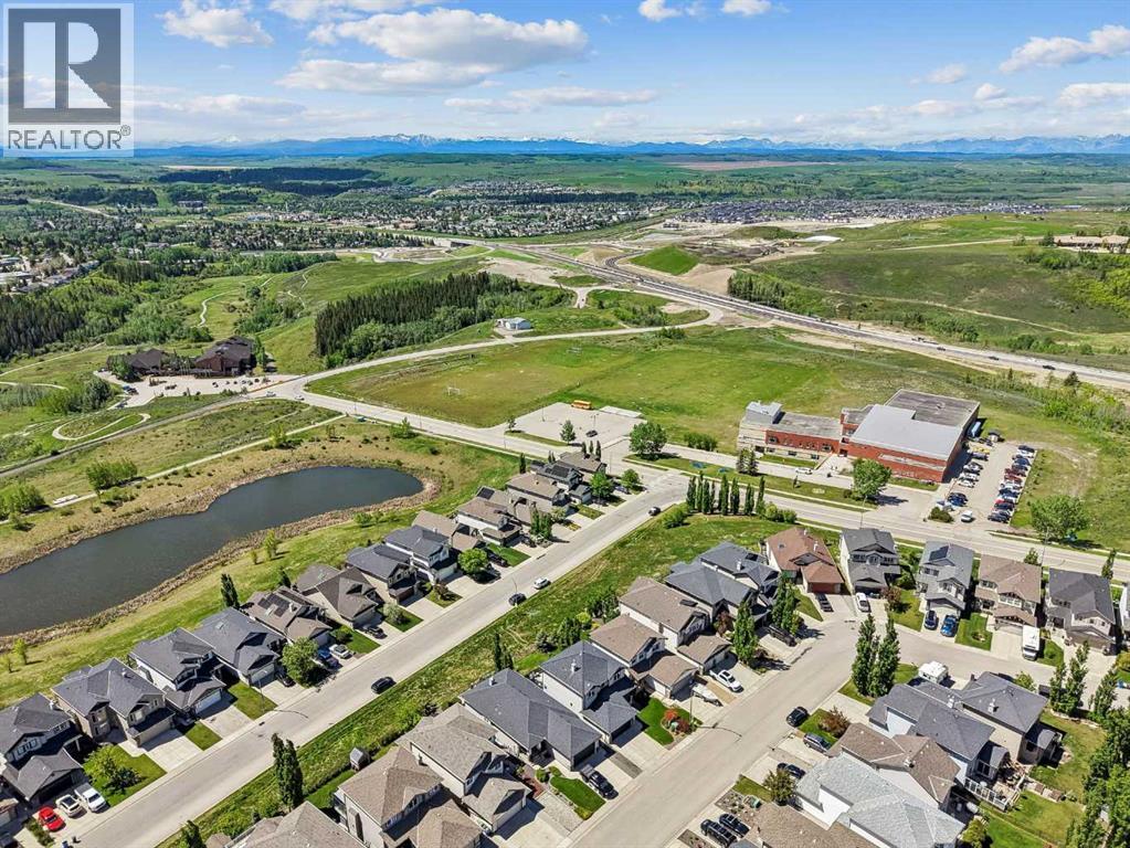 31 Sunset Point, Cochrane, Alberta  T4C 0B3 - Photo 38 - A2318833