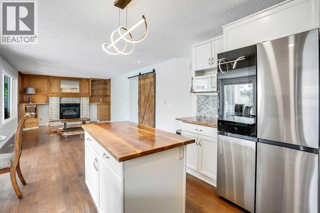 73 Riverview Close SE, Calgary, Alberta  T2C 4C5 - Photo 9 - A2322688
