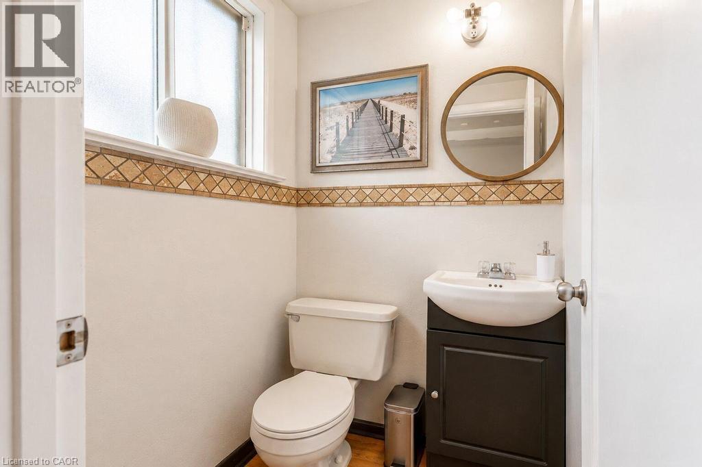 120 Stone Church Road W, Hamilton, Ontario  L9B 1A3 - Photo 20 - 40855543