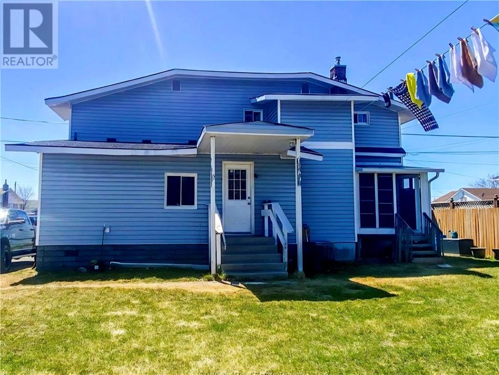 18 Fourth Ave N, Levack, Ontario  P3A 2T2 - Photo 2 - 2129812