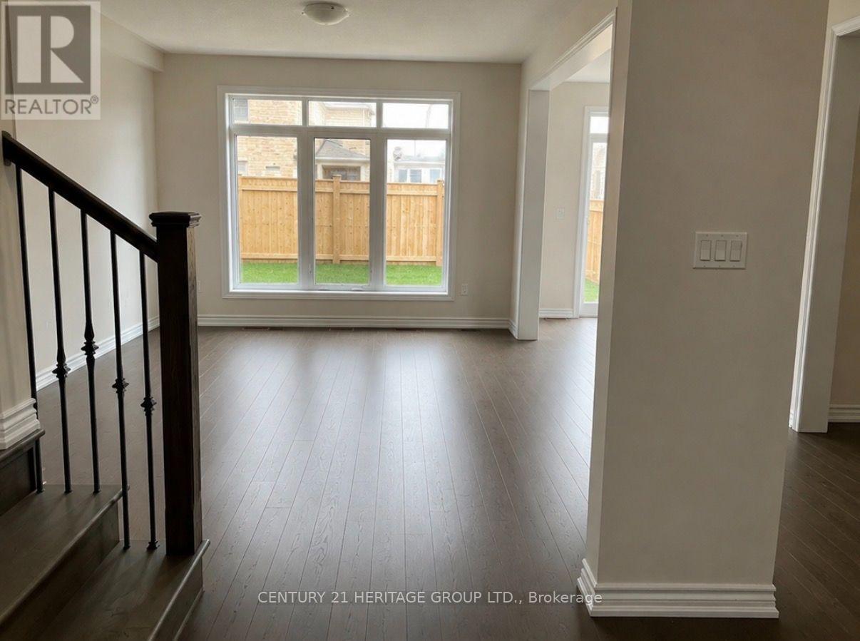 181 Ferragine Crescent, Bradford West Gwillimbury, Ontario L4Z 4B4 - Photo 3 - N13665788