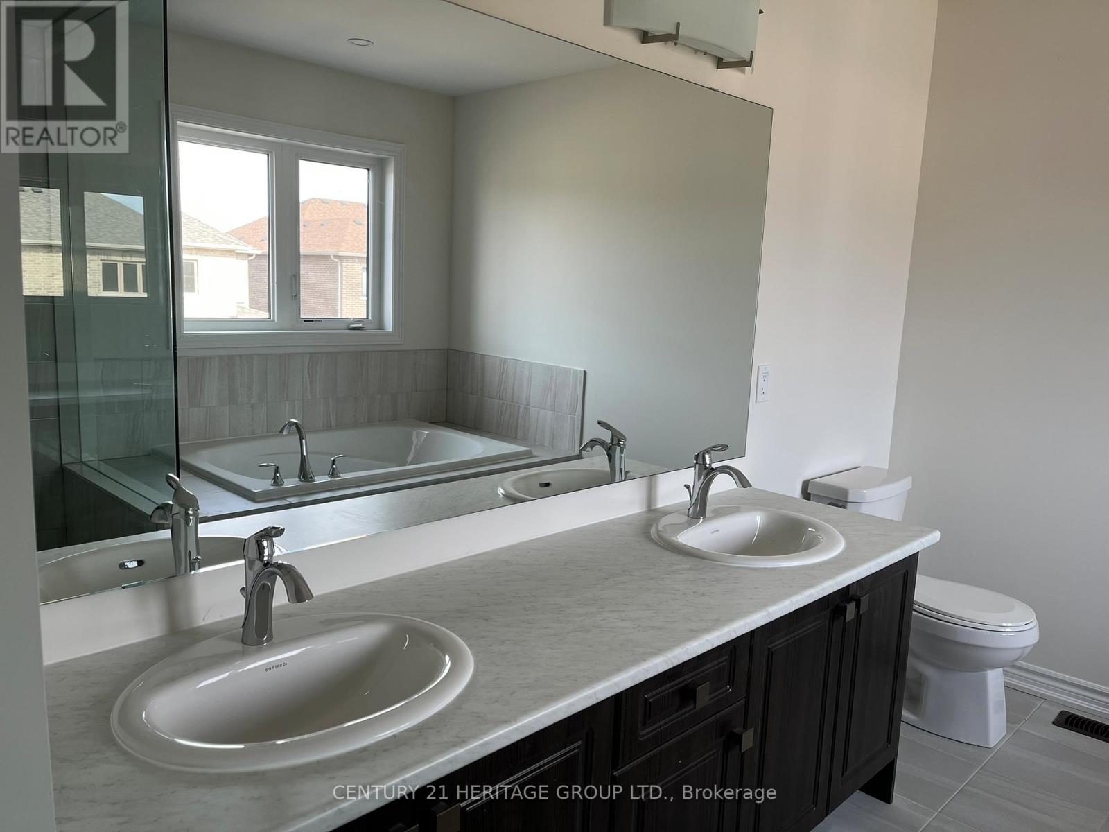 181 Ferragine Crescent, Bradford West Gwillimbury, Ontario L4Z 4B4 - Photo 12 - N13665788