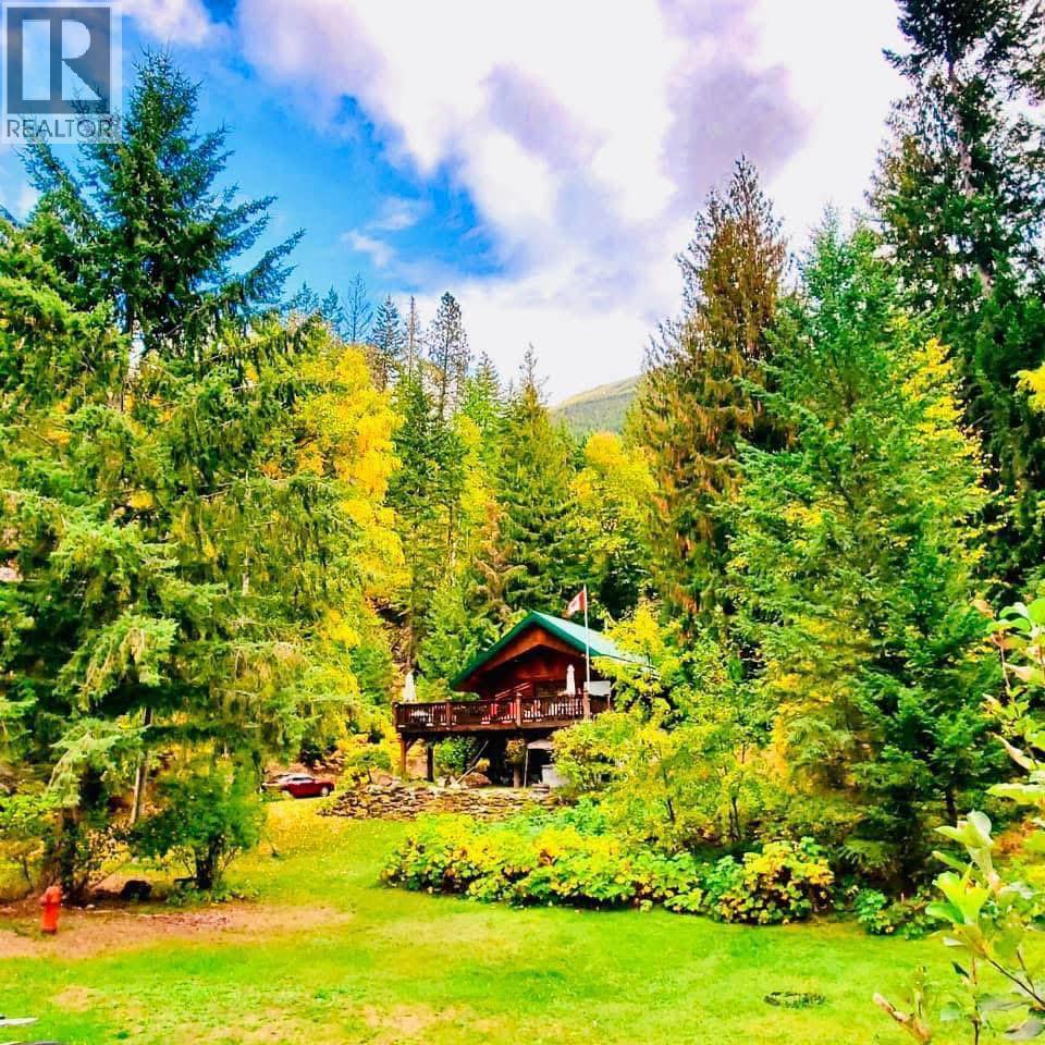 13579 Mountain Shores Road, Boswell, British Columbia