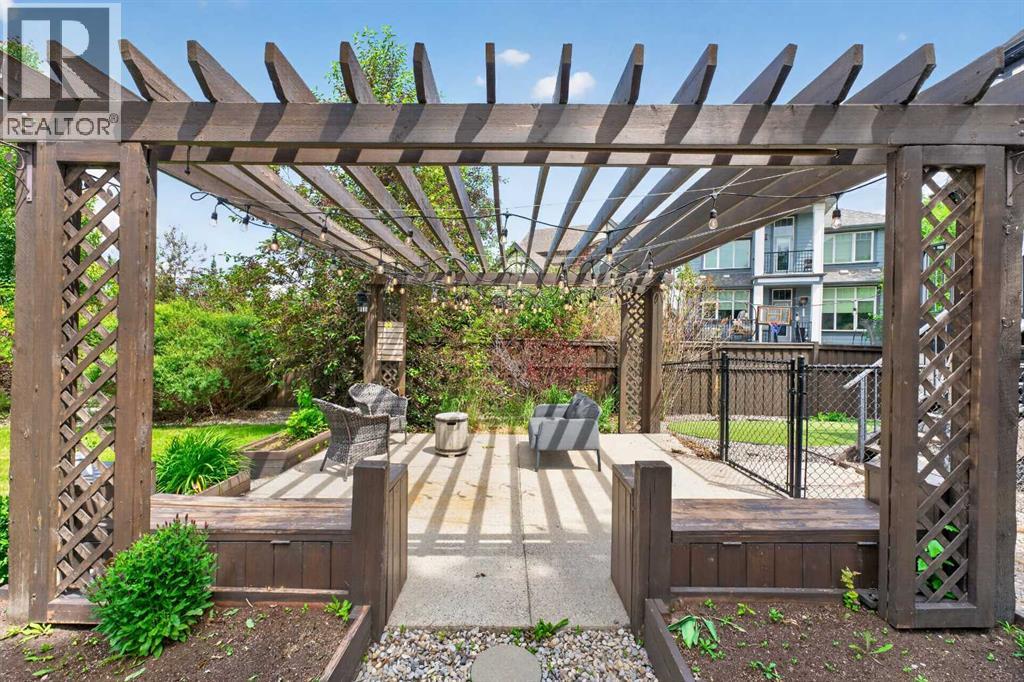 244 Mahogany Bay Se, Calgary, Alberta  T3M 0Y1 - Photo 4 - A2337315