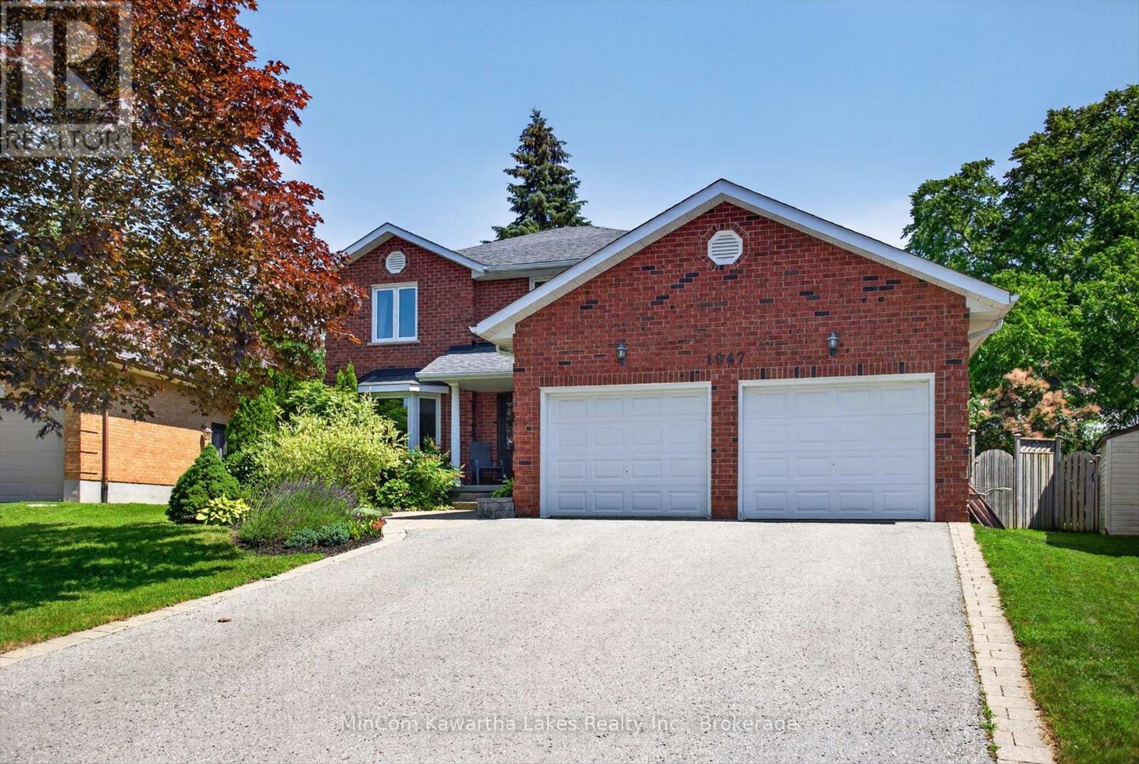 1947 PARKWOOD CIRCLE, Peterborough, Ontario