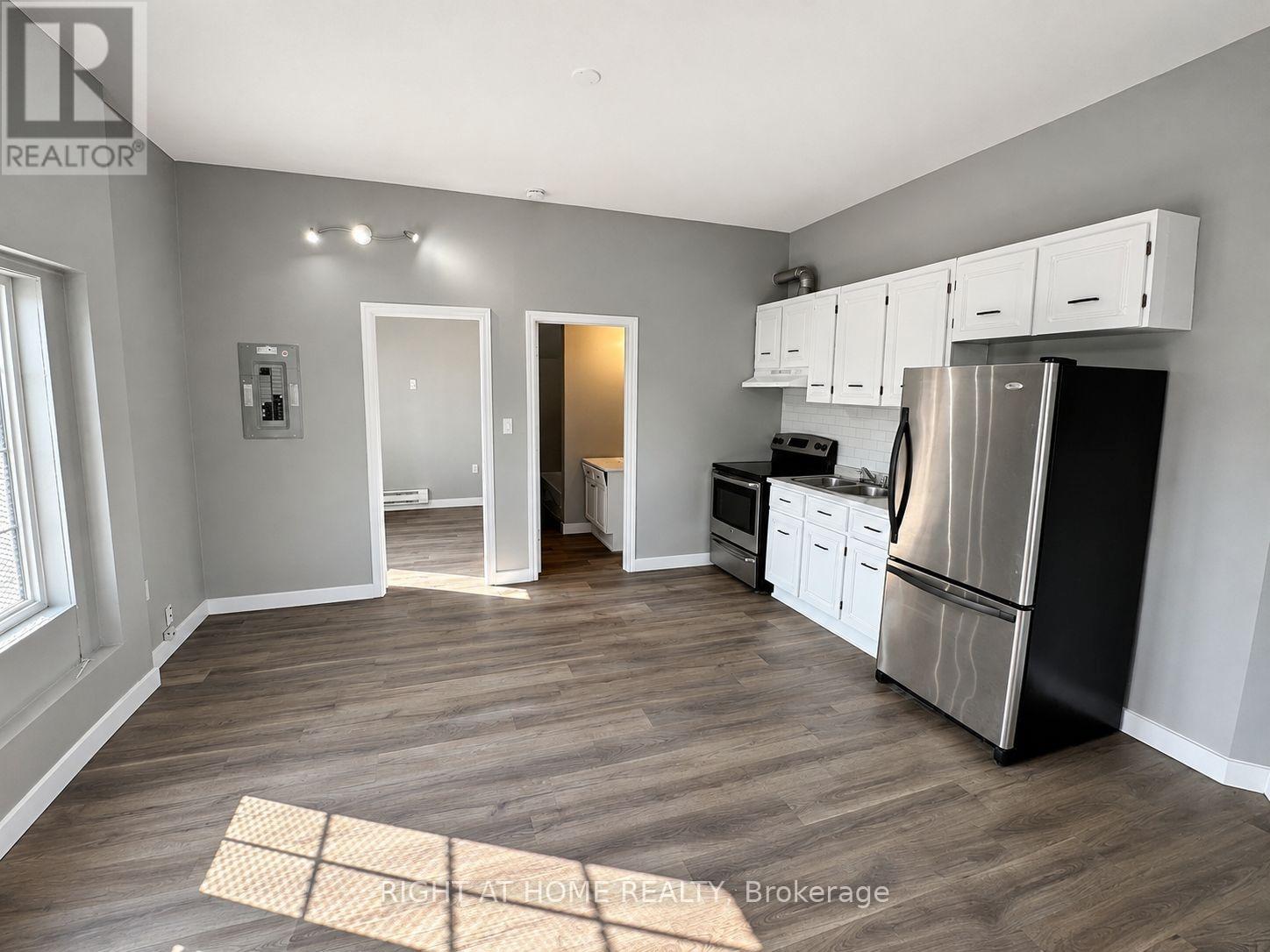 697 Hale Street, London East, Ontario N5W 1J1 - Photo 14 - X13676564