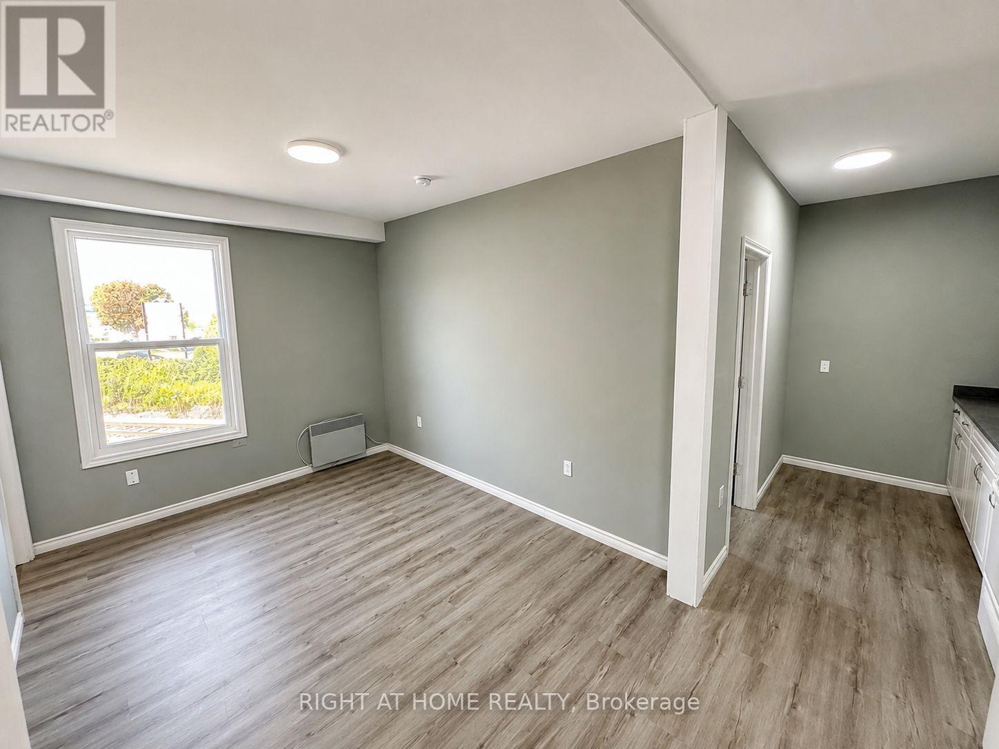 697 Hale Street, London East, Ontario N5W 1J1 - Photo 22 - X13676564