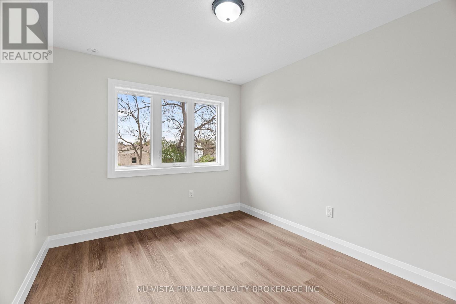 75 Doune Street, Strathroy-Caradoc, Ontario  N7G 1M1 - Photo 8 - X13676578