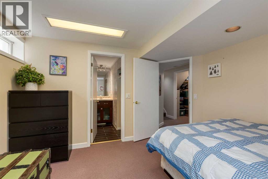 4903 Carney Road Nw, Calgary, Alberta  T2L 1E6 - Photo 32 - A2328709