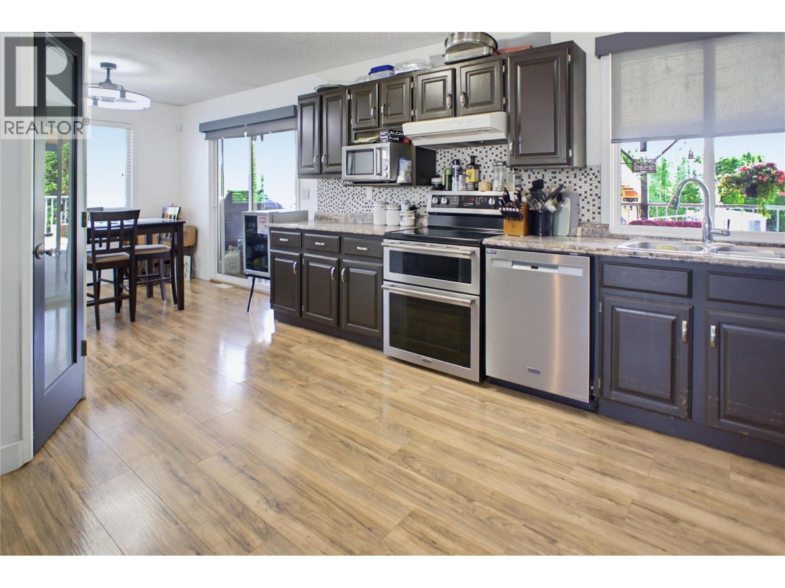 15 Kelso Crescent, Kamloops, British Columbia  V2C 5A1 - Photo 4 - 10397671