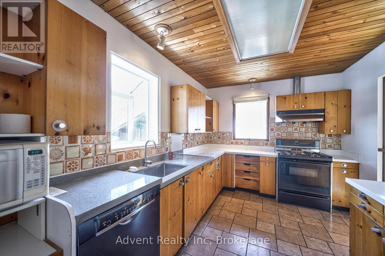 74 Don River Boulevard, Toronto, Ontario  M2N 2M9 - Photo 18 - C13676208
