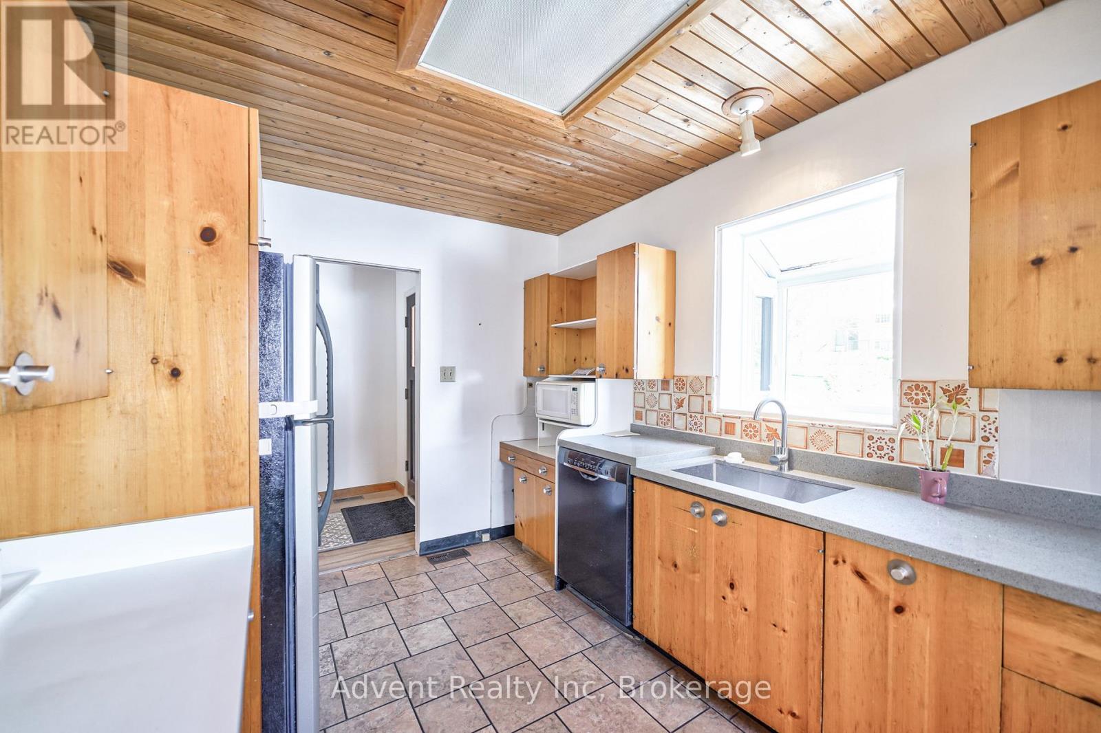 74 Don River Boulevard, Toronto, Ontario  M2N 2M9 - Photo 17 - C13676208