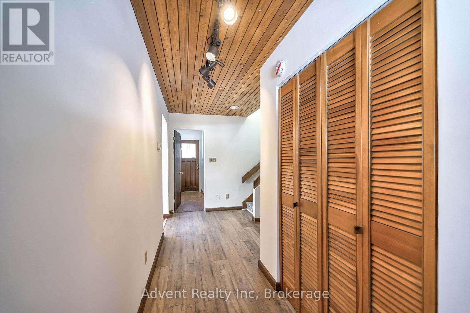 74 Don River Boulevard, Toronto, Ontario  M2N 2M9 - Photo 5 - C13676208