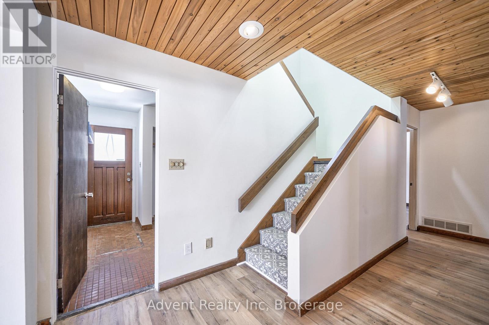 74 Don River Boulevard, Toronto, Ontario  M2N 2M9 - Photo 6 - C13676208