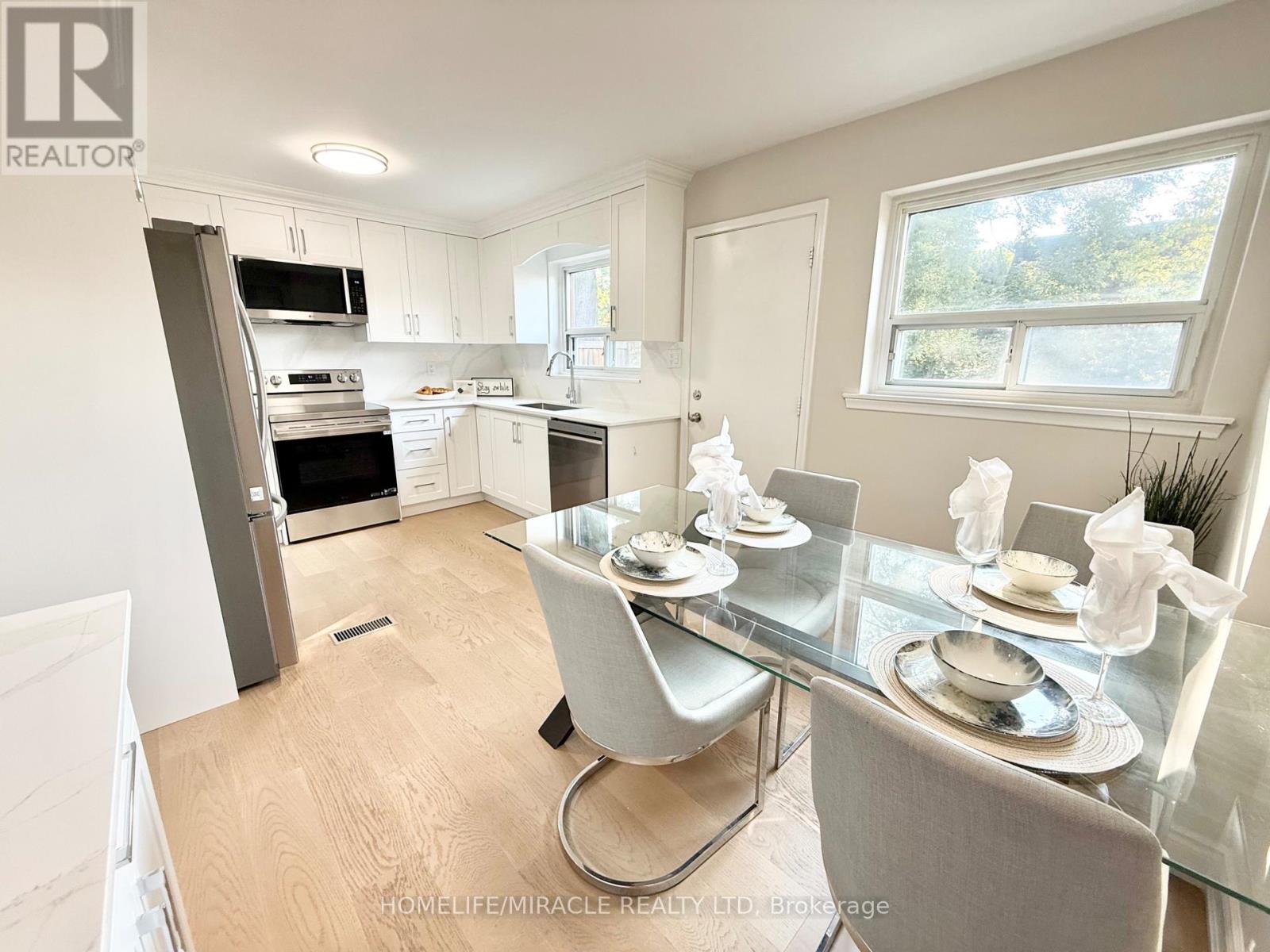 2464 Brookhurst Road, Mississauga, Ontario  L5J 1R3 - Photo 7 - W13675512