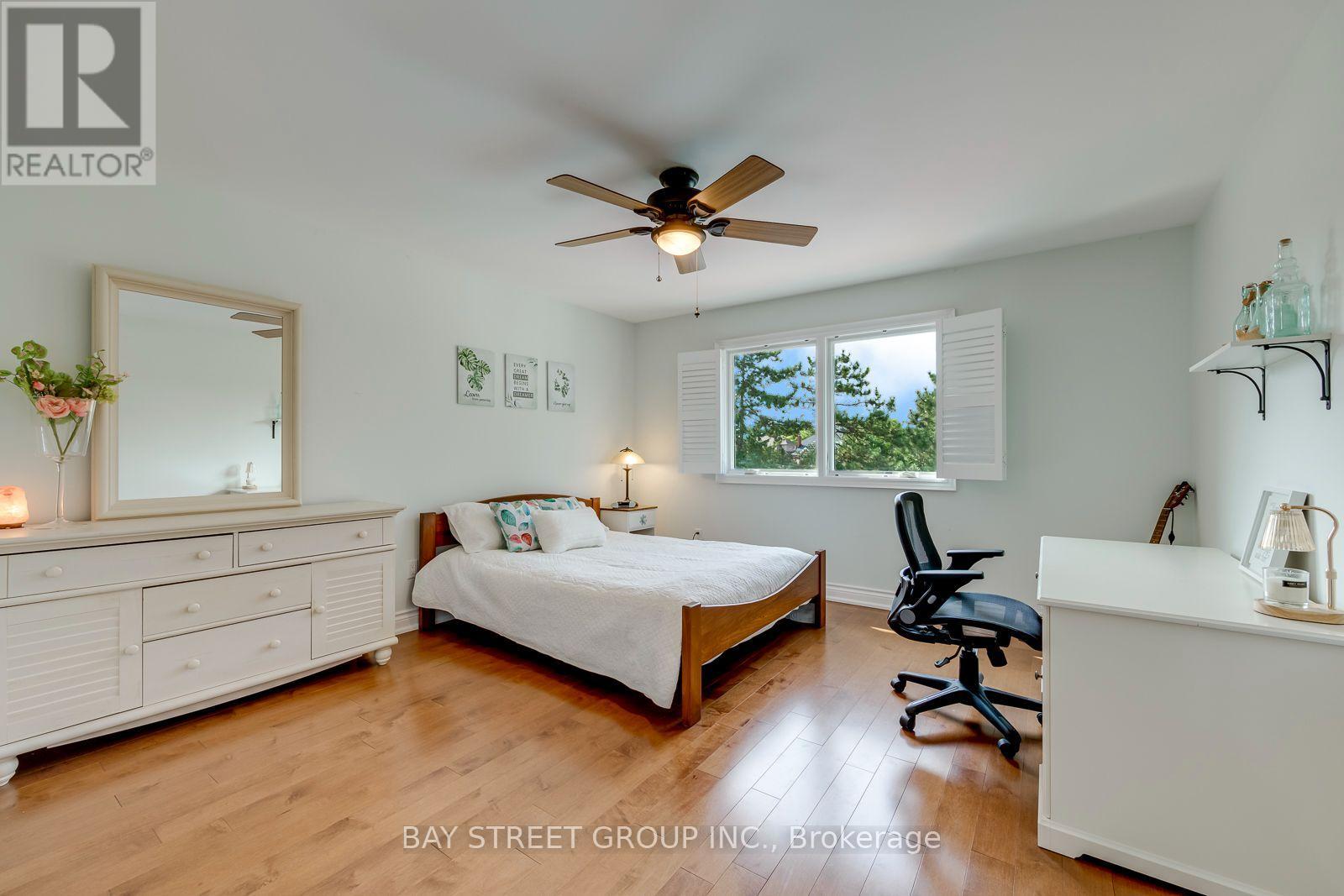 4177 Millcroft Park Drive, Burlington, Ontario  L7M 3V2 - Photo 31 - W13675796